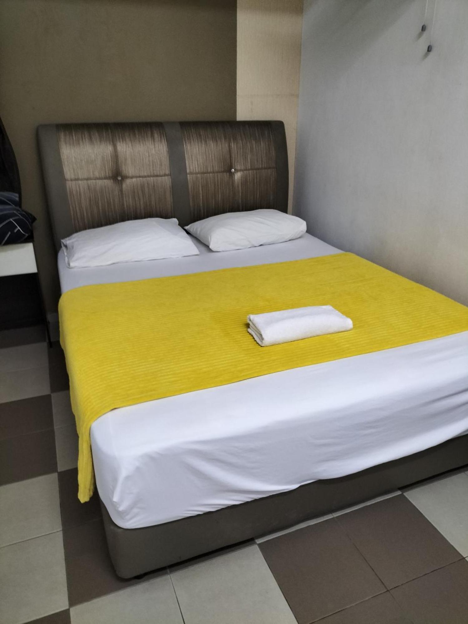 Ulfah Hotel Mersing Exterior foto